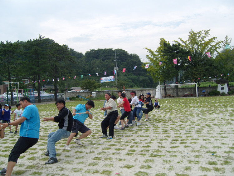 그외도 이어달리기 경기도 있었구요 ox퀴즈도 있어답니다.