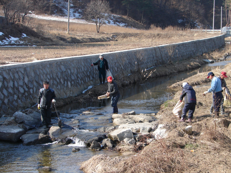상류에서 벌써 중류까지 왔네요 차근차근 찾아서 깨끗하게