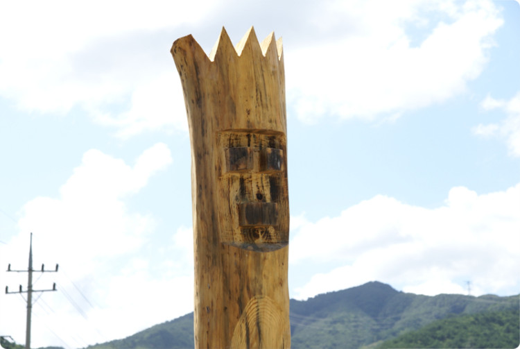 장승이 참 재미 있습니다. 